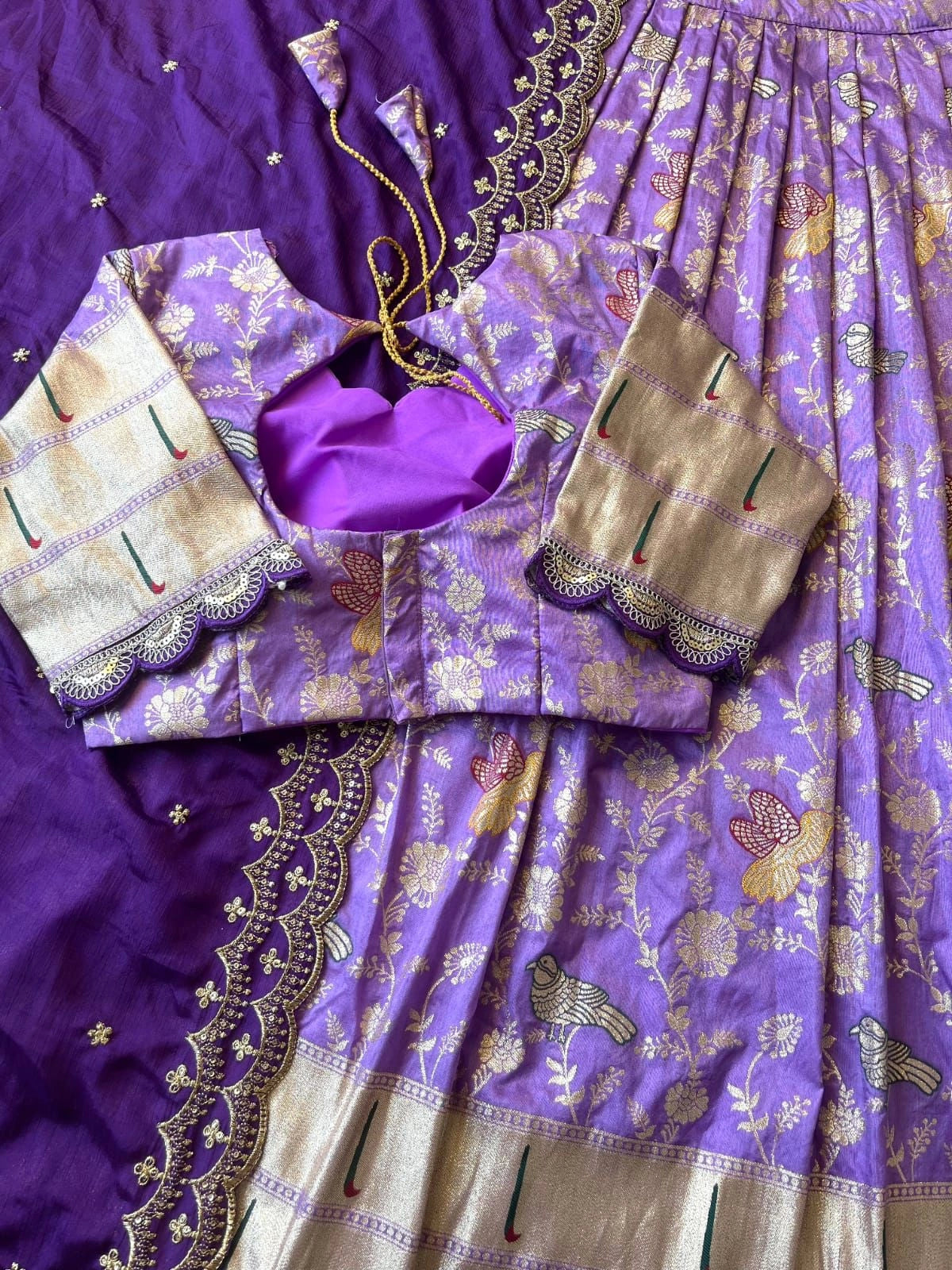 EVERGREEN MUNIYA PAITHANI LEHENGHA