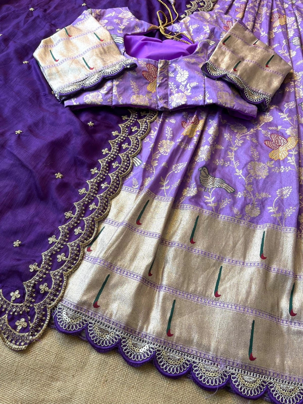 EVERGREEN MUNIYA PAITHANI LEHENGHA