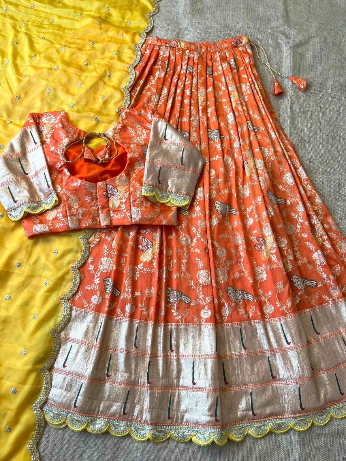 EVERGREEN MUNIYA PAITHANI LEHENGHA