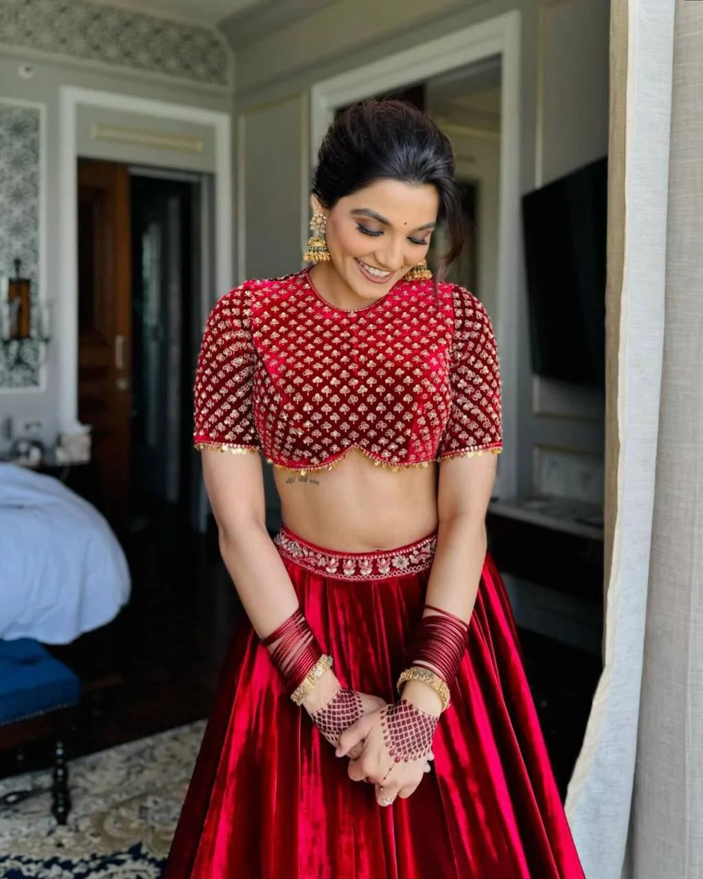 VELVET LEHNGA CHOLI