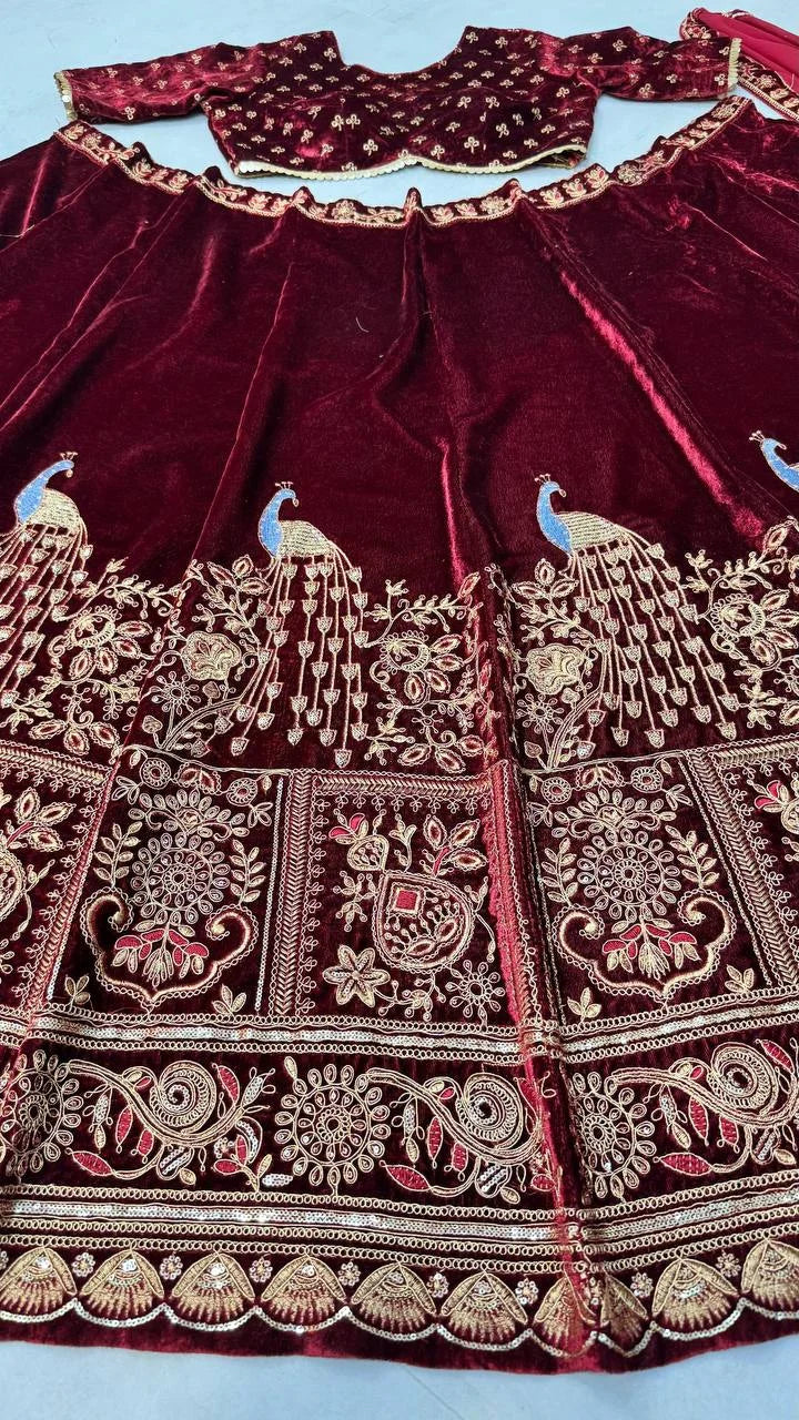 VELVET LEHNGA CHOLI
