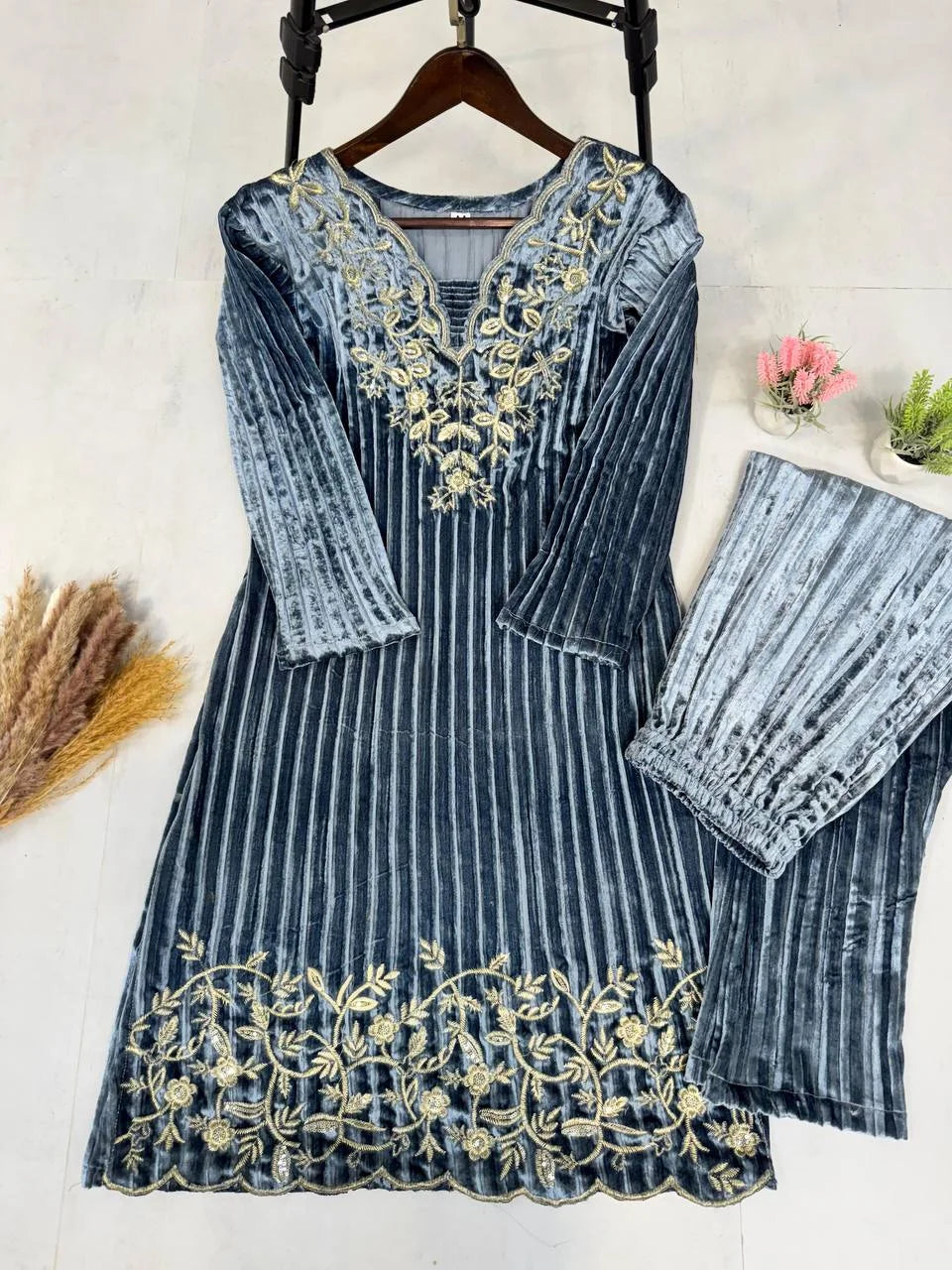 BLOOMING WINTER VELVET COLLECTION