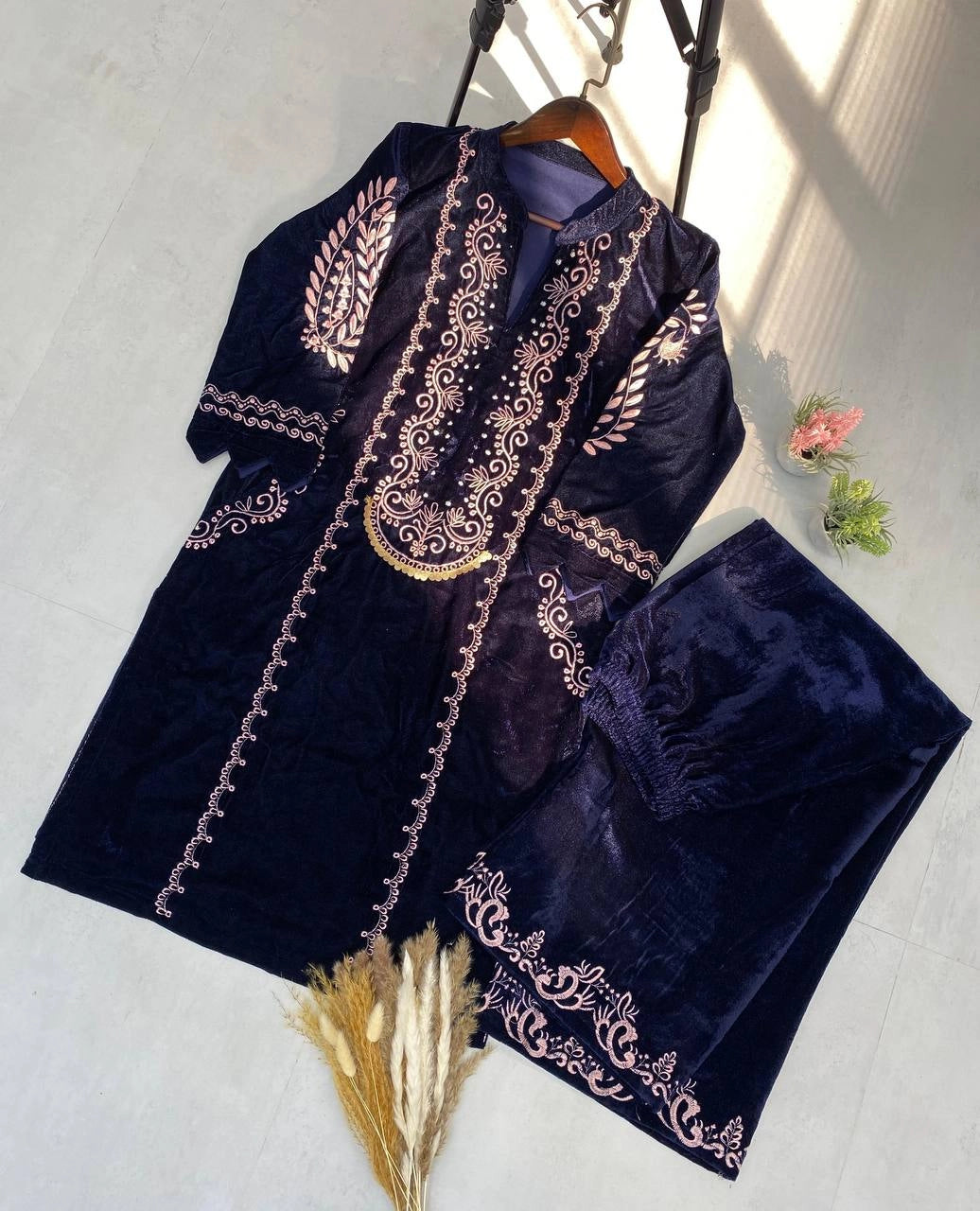 NEW WINTER VELVET READYMADE PARTY WEAR COLLECTION WHOLESALE RATE SURAT