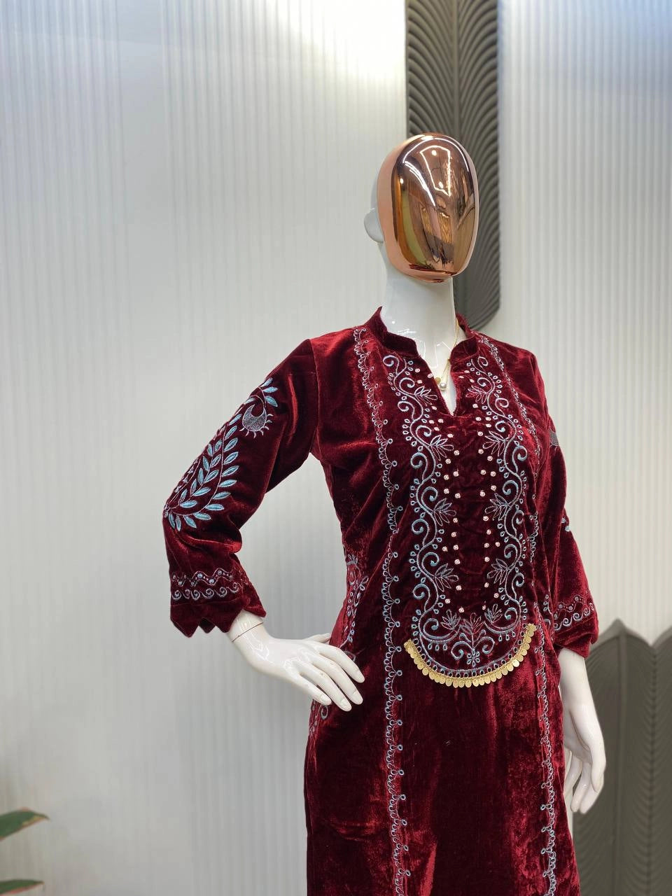 NEW WINTER VELVET READYMADE PARTY WEAR COLLECTION WHOLESALE RATE SURAT