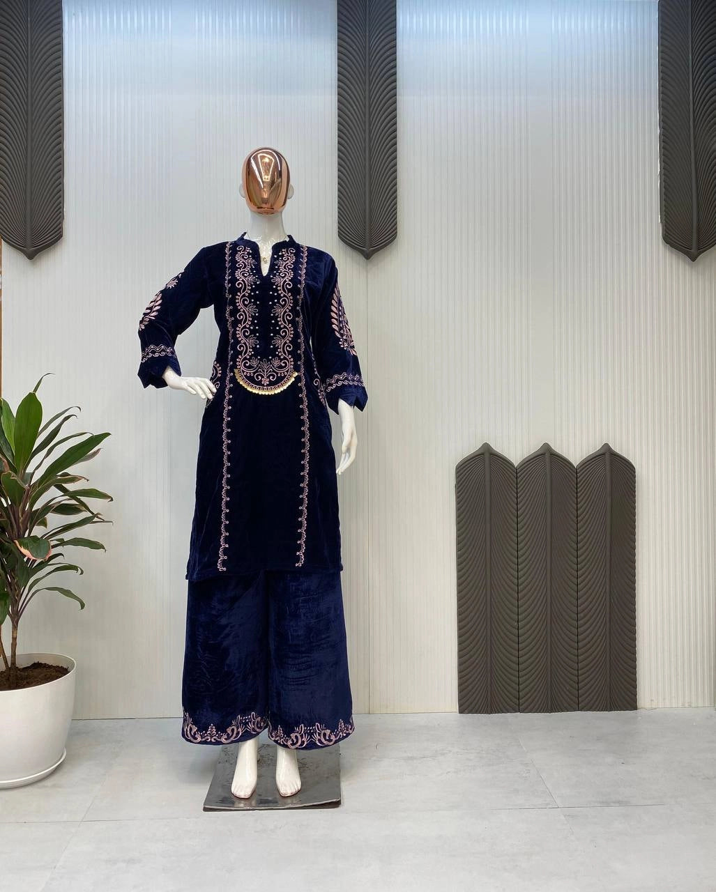 NEW WINTER VELVET READYMADE PARTY WEAR COLLECTION WHOLESALE RATE SURAT