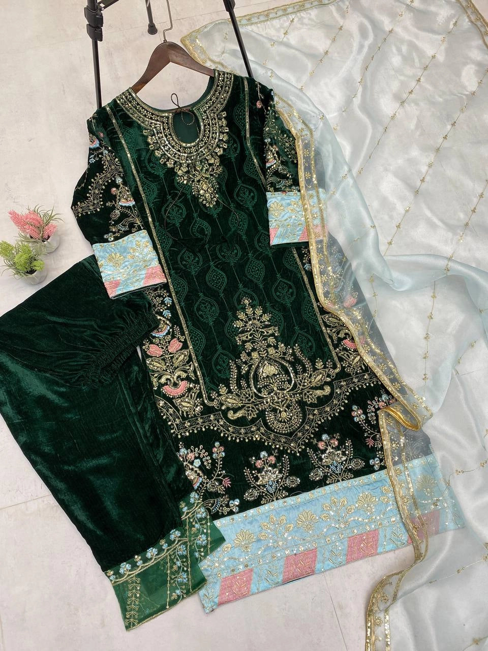 NEW DESIGNER VELVET COLLECTION WHOELSALE RATE AT SURAT