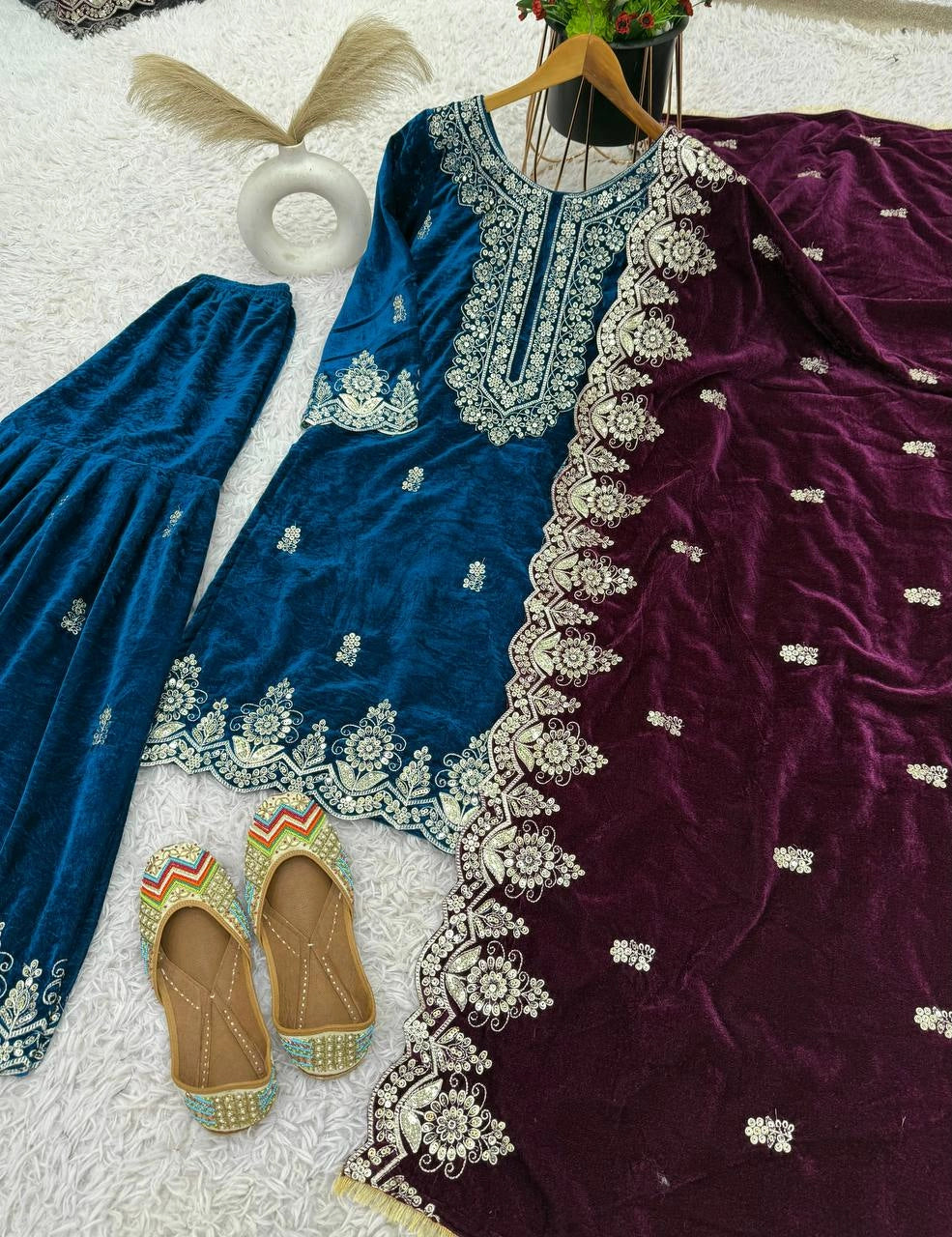 PARTY WEAR VELVET COLLECTION WHOLESALE RATE GEELAN FASHION SURAT