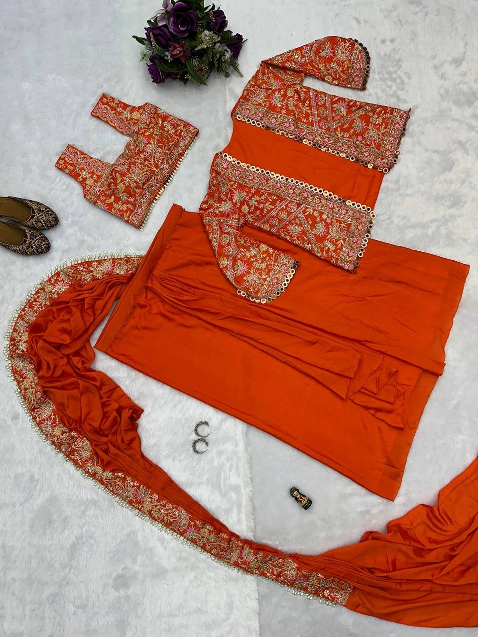 READY MADE PARTY WEAR SAREE COLLECTION WHOLESALE RATE AT GEELAN FASHION SURAT