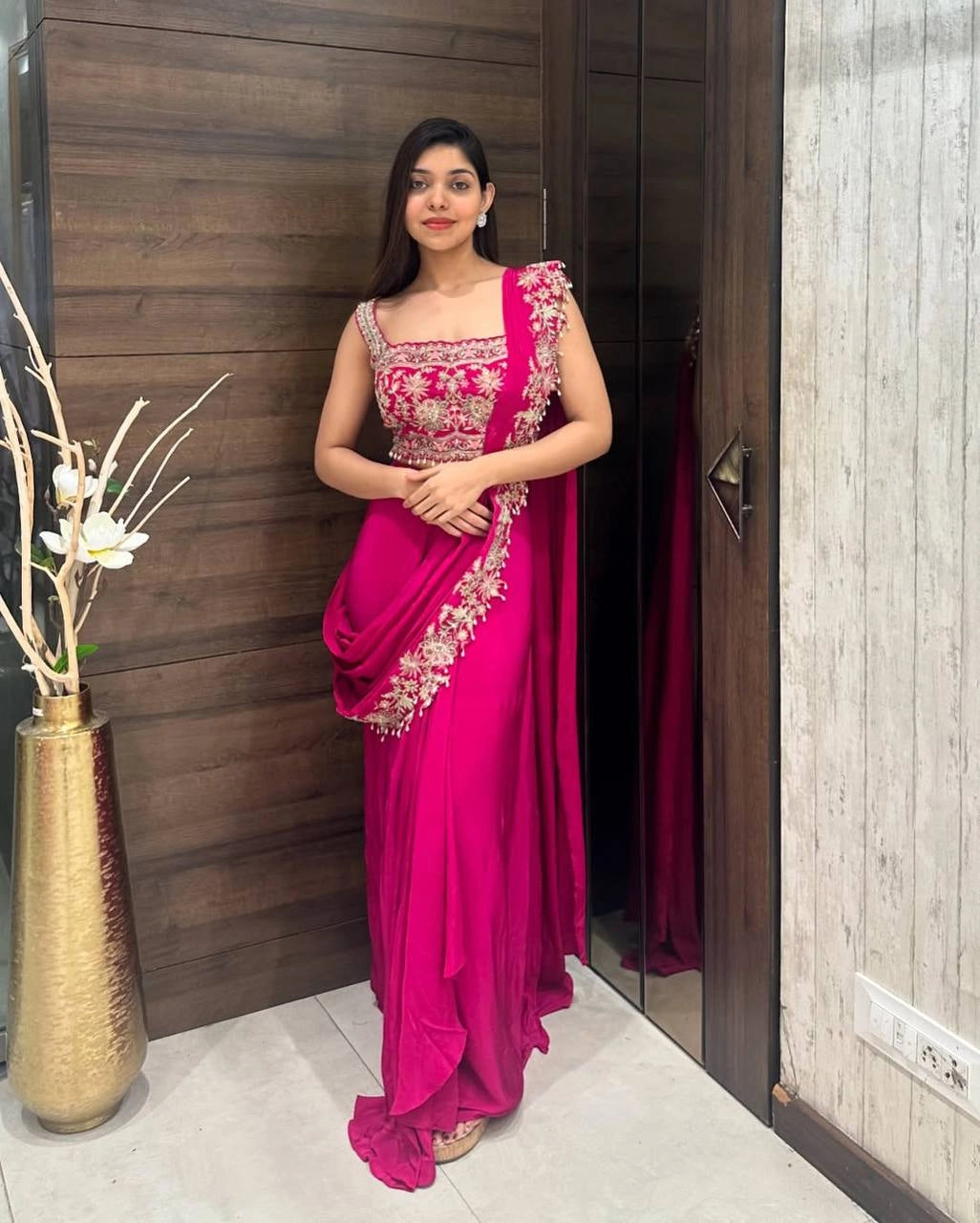 READY MADE PARTY WEAR SAREE COLLECTION WHOLESALE RATE AT GEELAN FASHION SURAT