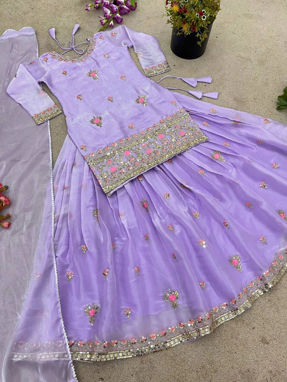JIMMY CHOO ORGANZA PAKISTANI SUITS WHOLESALE RATE AT GEELAN FASHION SURAT
