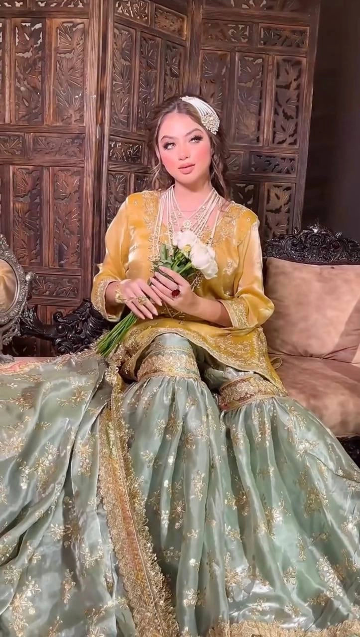JIMMI CHOO ORGANZA PAKISTANI DRESSES WHOLESALE