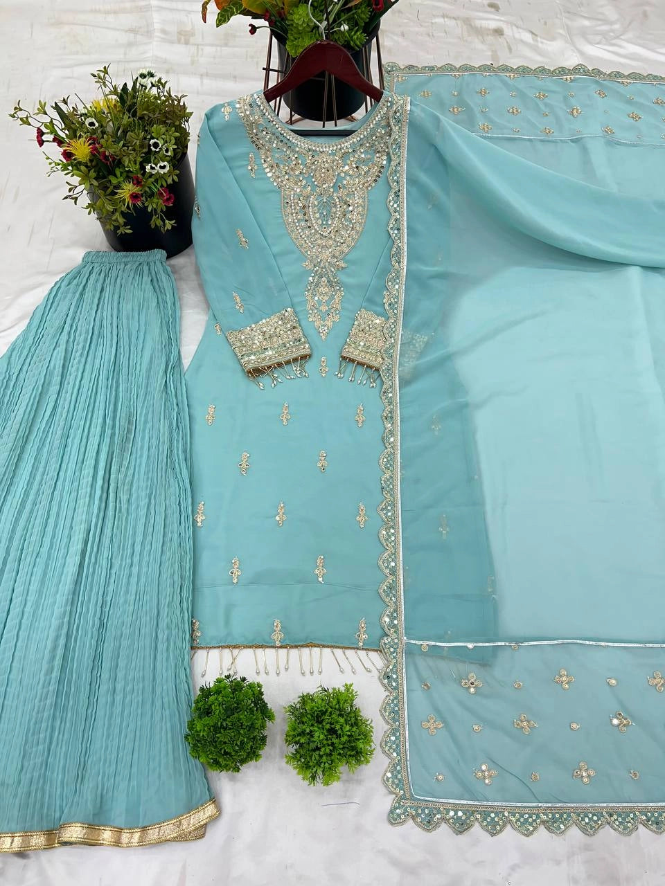 PAKISTANI DESIGNER SUITS WHOLESALE RATE AT GEELAN FASHION SURAT