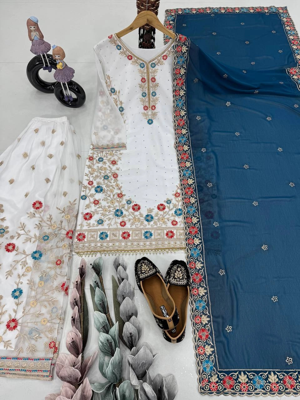 PAKISTANI DESIGNER SUITS WHOLESALE RATE AT GEELAN FASHION SURAT