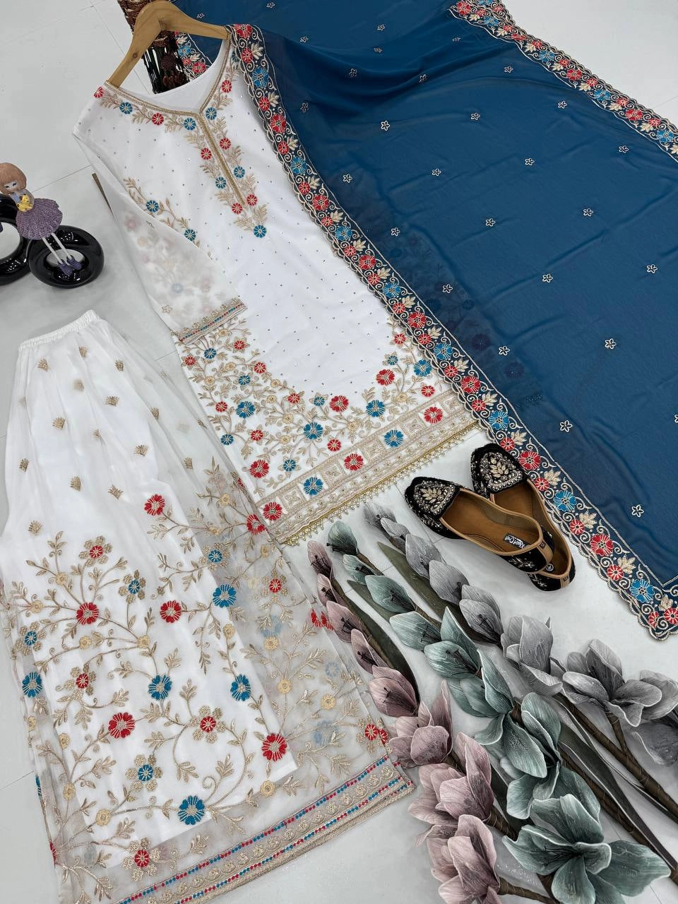 PAKISTANI DESIGNER SUITS WHOLESALE RATE AT GEELAN FASHION SURAT