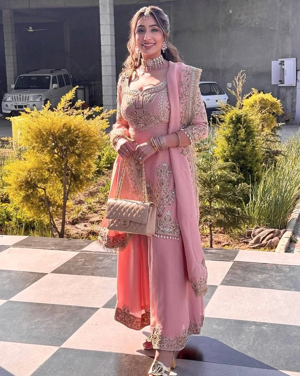PAKISTANI SUITS ONLINE WHOLESALE RATE AT GEELAN FASHION SURAT