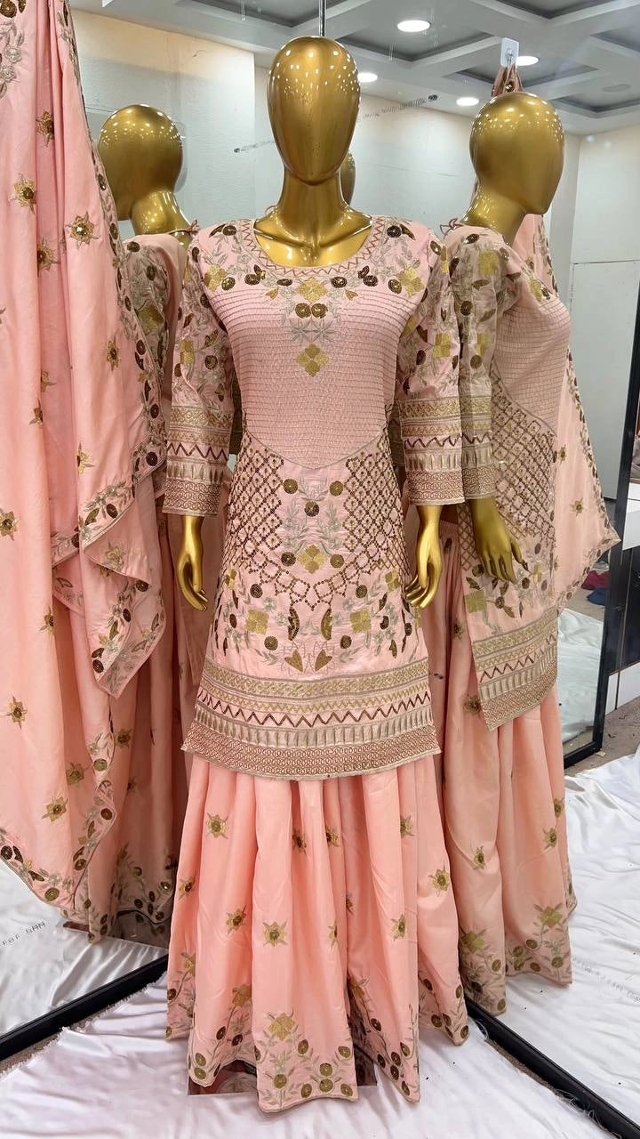 PAKISTANI SALWAR KAMEEZ WHOLESALE RATE AT GEELAN FASHION SURAT