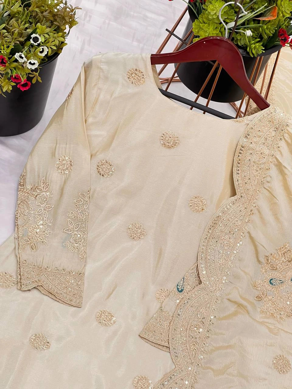 PAKISTANI SUITS IN USA/UK/CANADA WHOLESALE RATE AT GEELAN FASHION SURAT