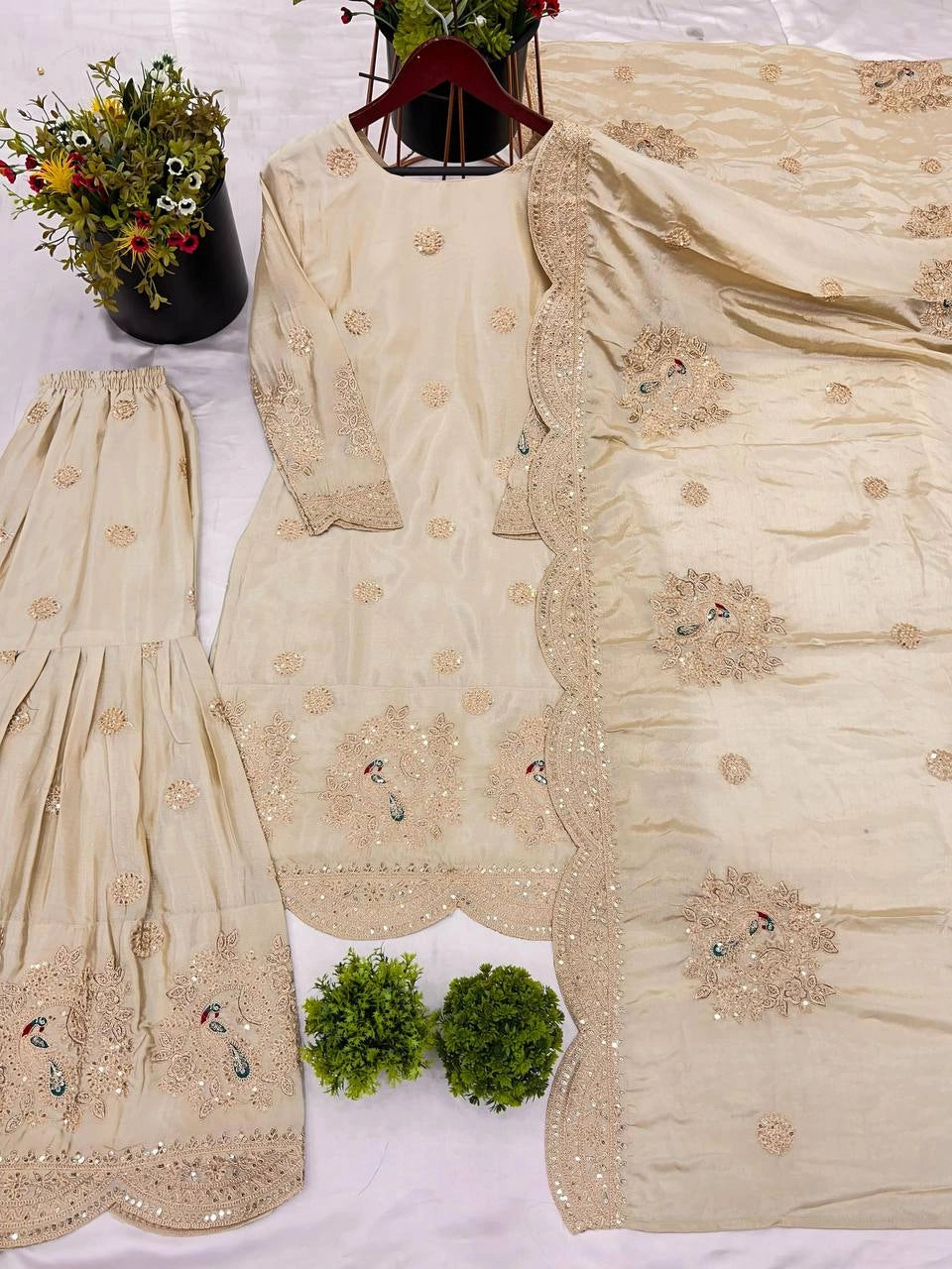 PAKISTANI SUITS IN USA/UK/CANADA WHOLESALE RATE AT GEELAN FASHION SURAT