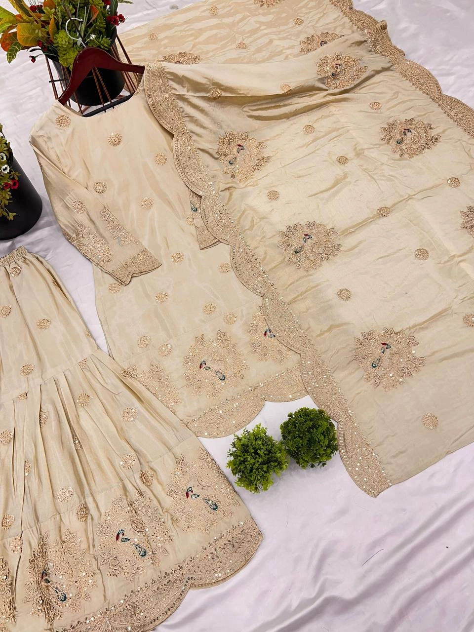 PAKISTANI SUITS IN USA/UK/CANADA WHOLESALE RATE AT GEELAN FASHION SURAT
