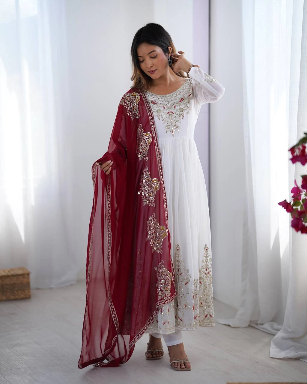 PARTY WEAR PAKISTANI SUITS