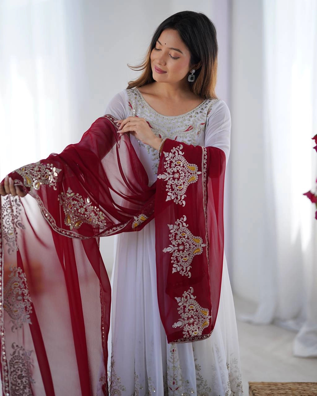 PARTY WEAR PAKISTANI SUITS