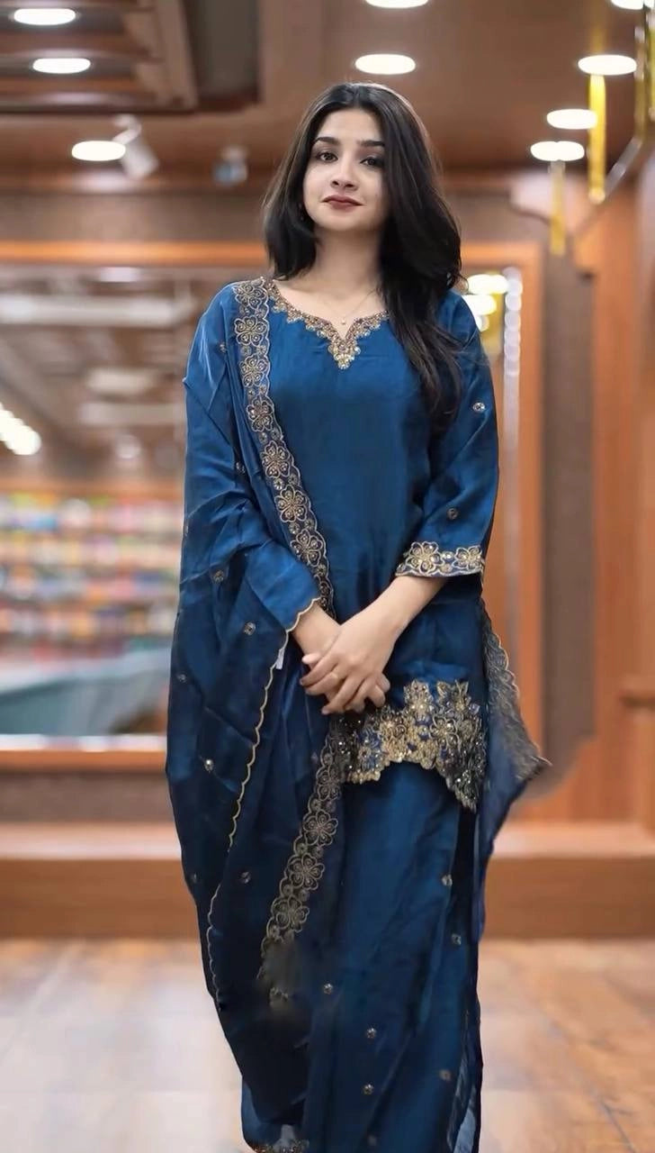 PAKISTANI DESIGNER SUITS WHOLESALE DEALER SURAT GEELAN FASHION