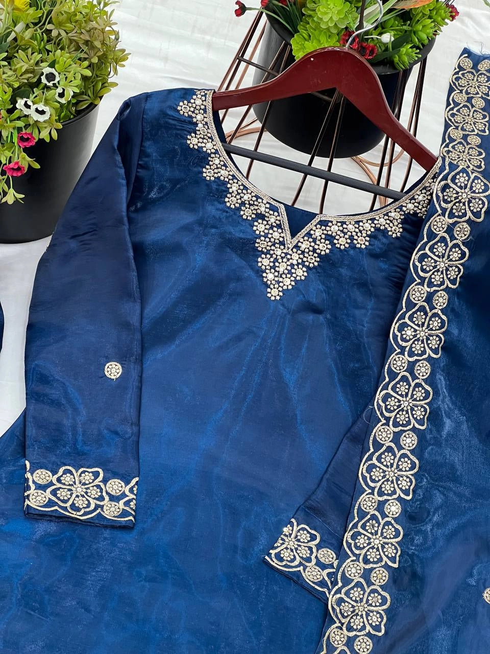 PAKISTANI DESIGNER SUITS WHOLESALE DEALER SURAT GEELAN FASHION