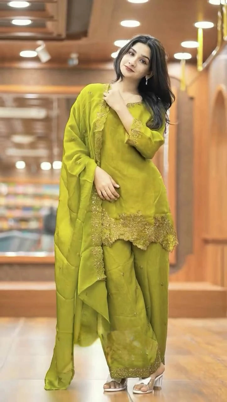 PAKISTANI DESIGNER SUITS WHOLESALE DEALER SURAT GEELAN FASHION