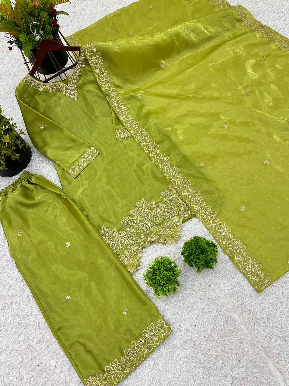 PAKISTANI DESIGNER SUITS WHOLESALE DEALER SURAT GEELAN FASHION