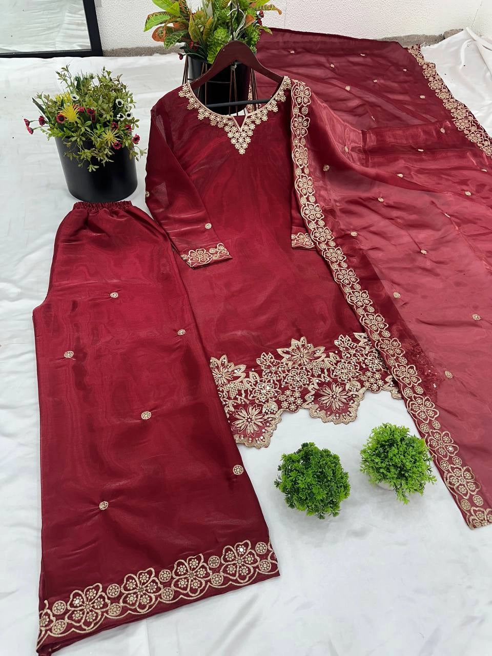 PAKISTANI DESIGNER SUITS WHOLESALE DEALER SURAT GEELAN FASHION