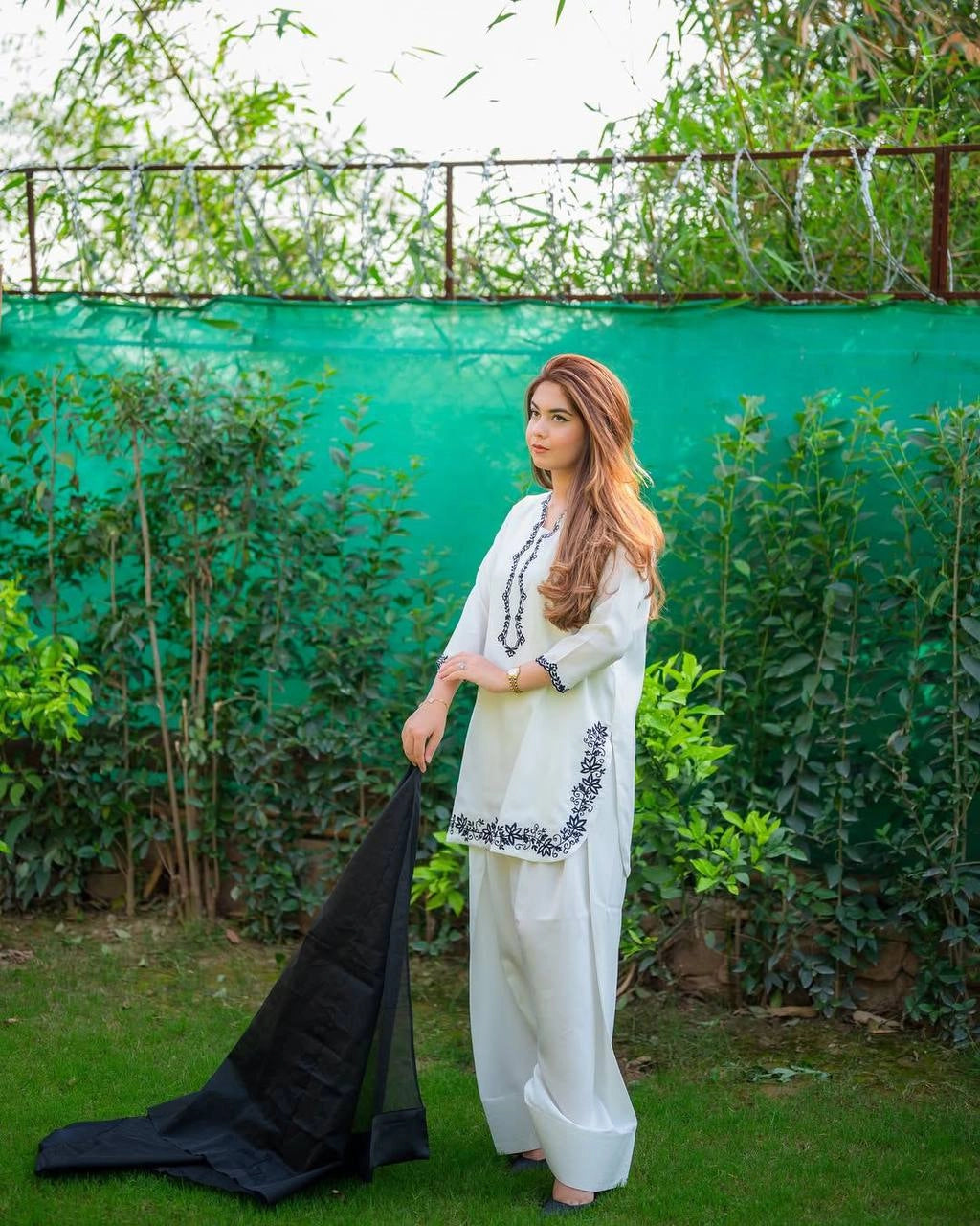 PAKISTANI DESIGNER SUITS WHOLESALE