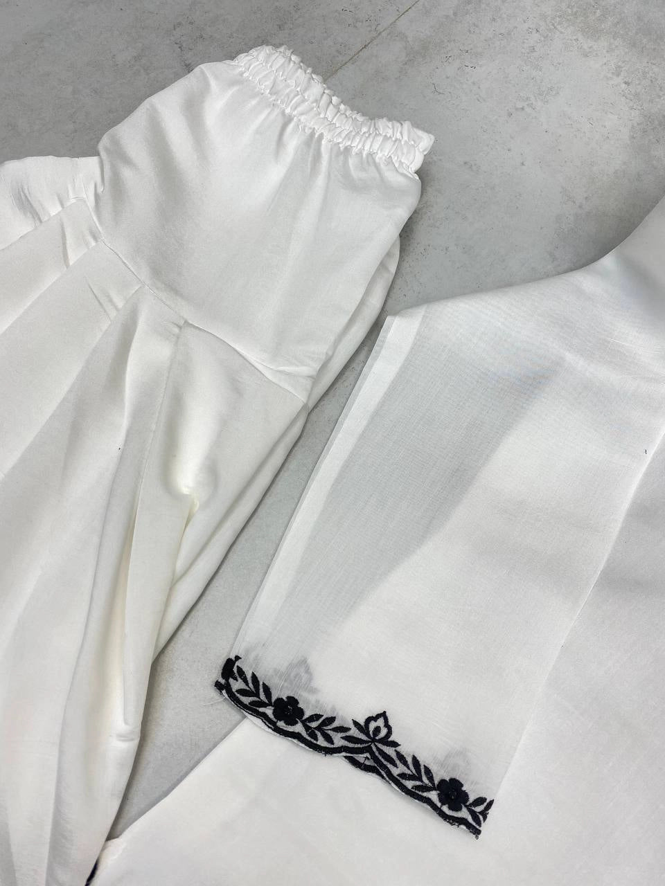 PAKISTANI DESIGNER SUITS WHOLESALE