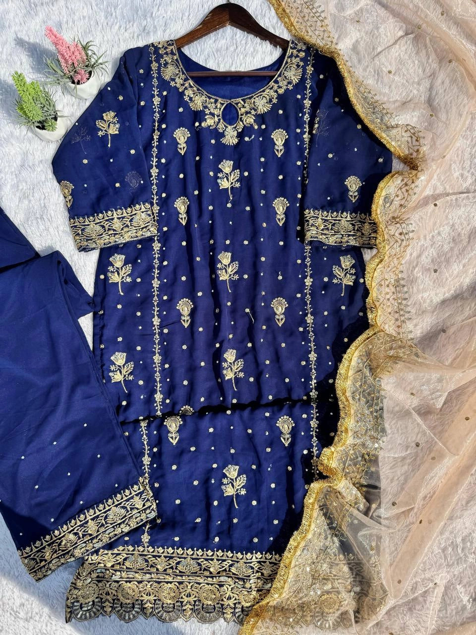 PAKISTANI DESIGNER SUITS WHOLESALE