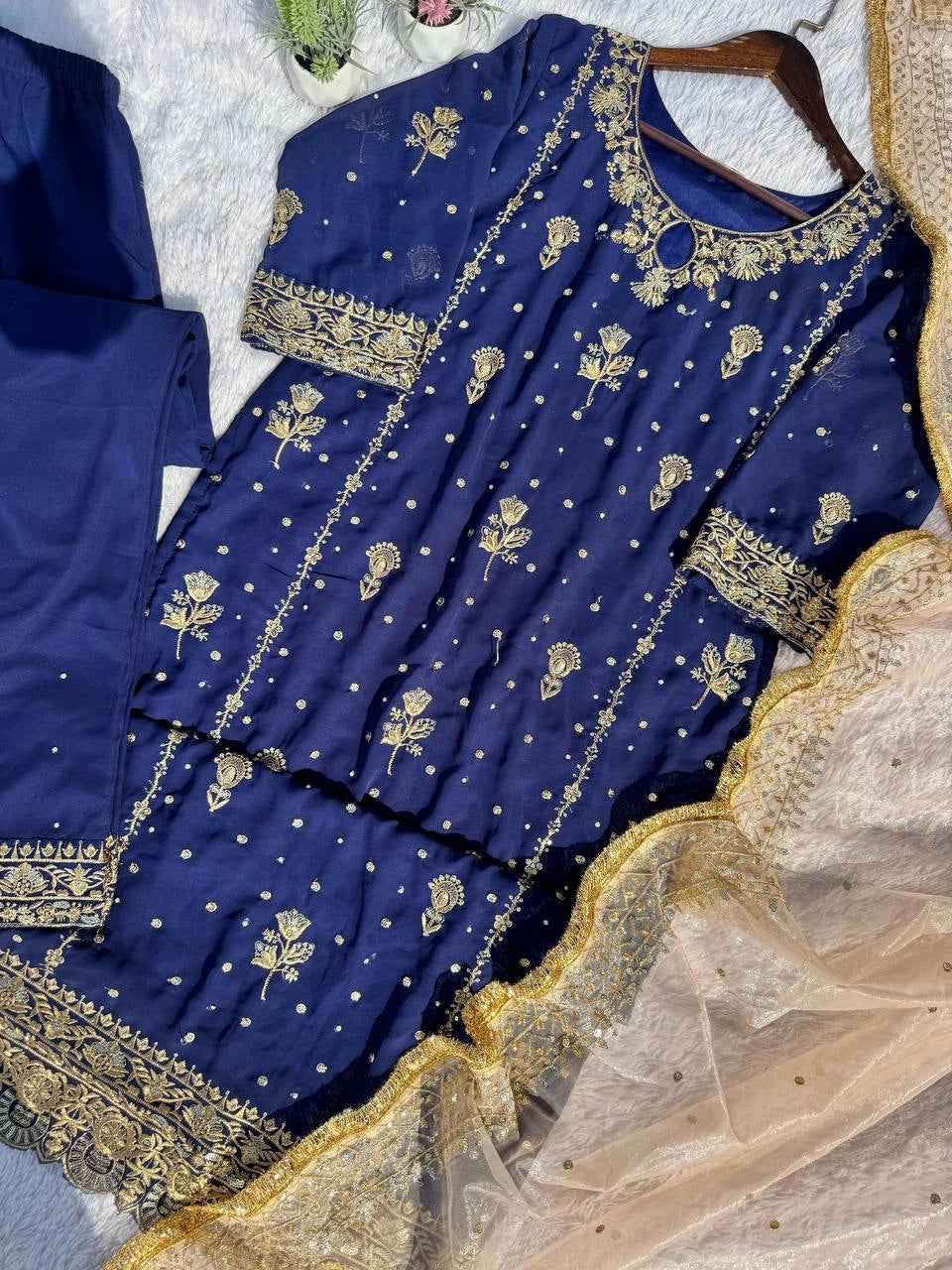 PAKISTANI DESIGNER SUITS WHOLESALE