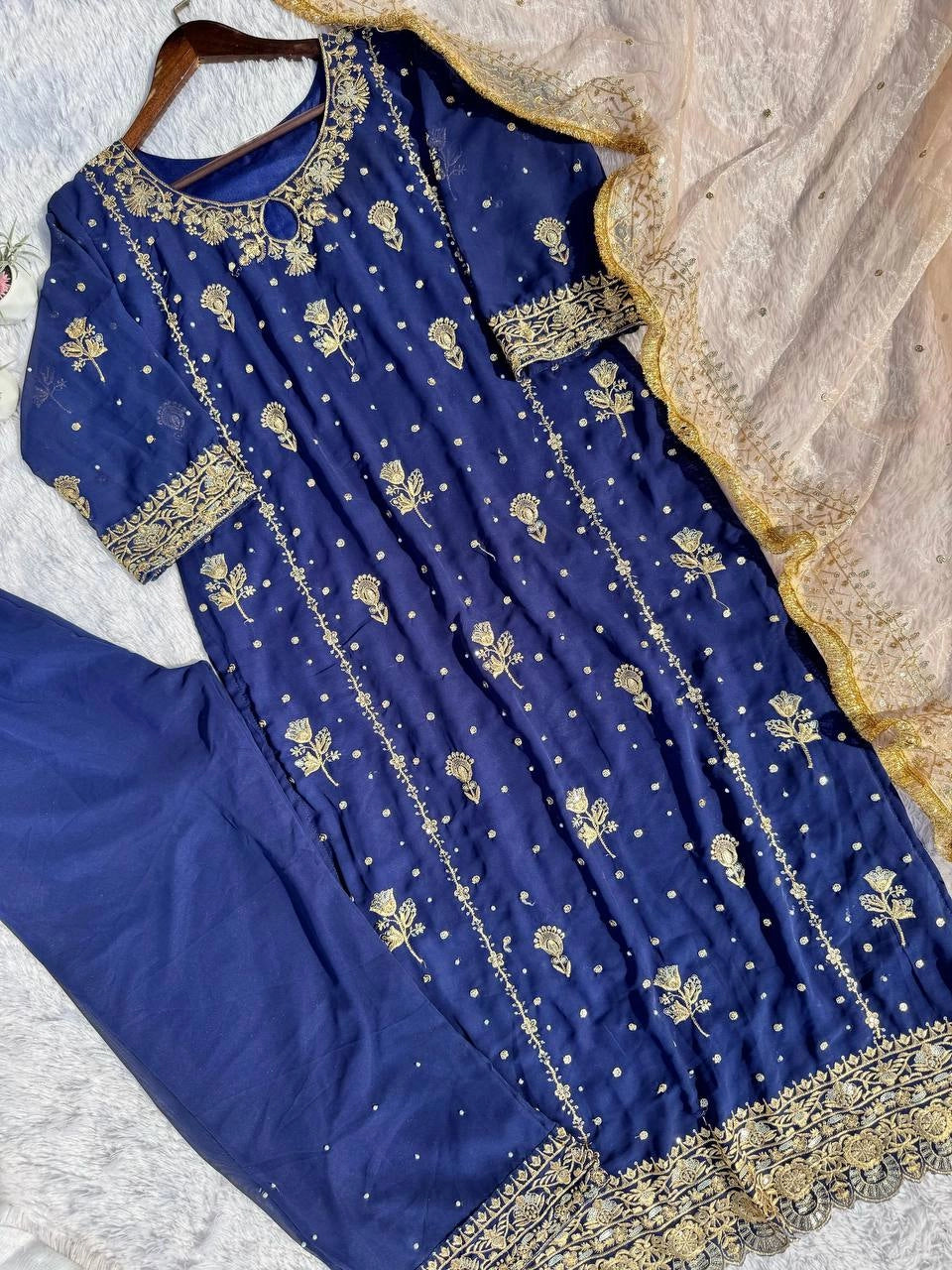PAKISTANI DESIGNER SUITS WHOLESALE