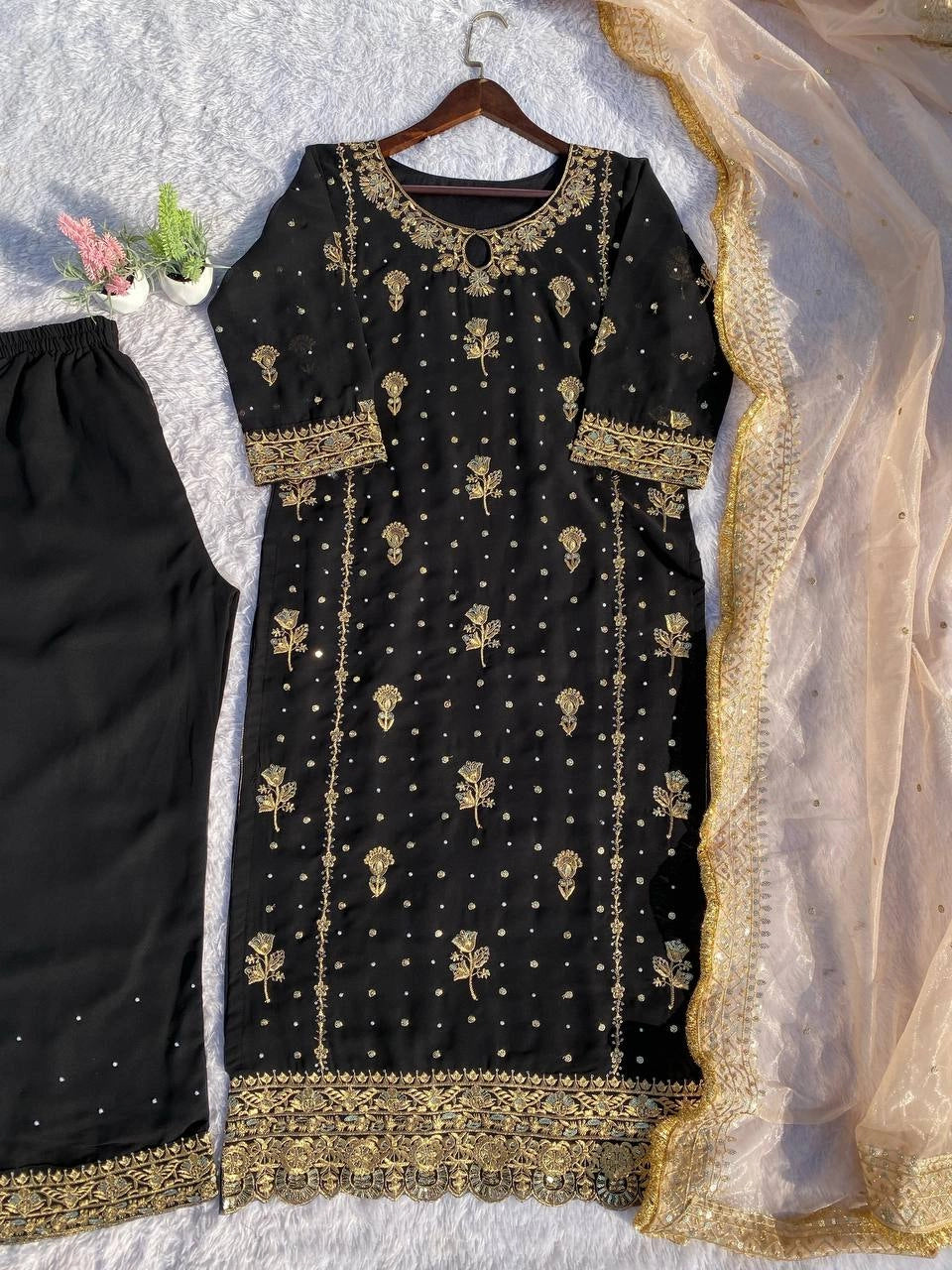 PAKISTANI DESIGNER SUITS WHOLESALE