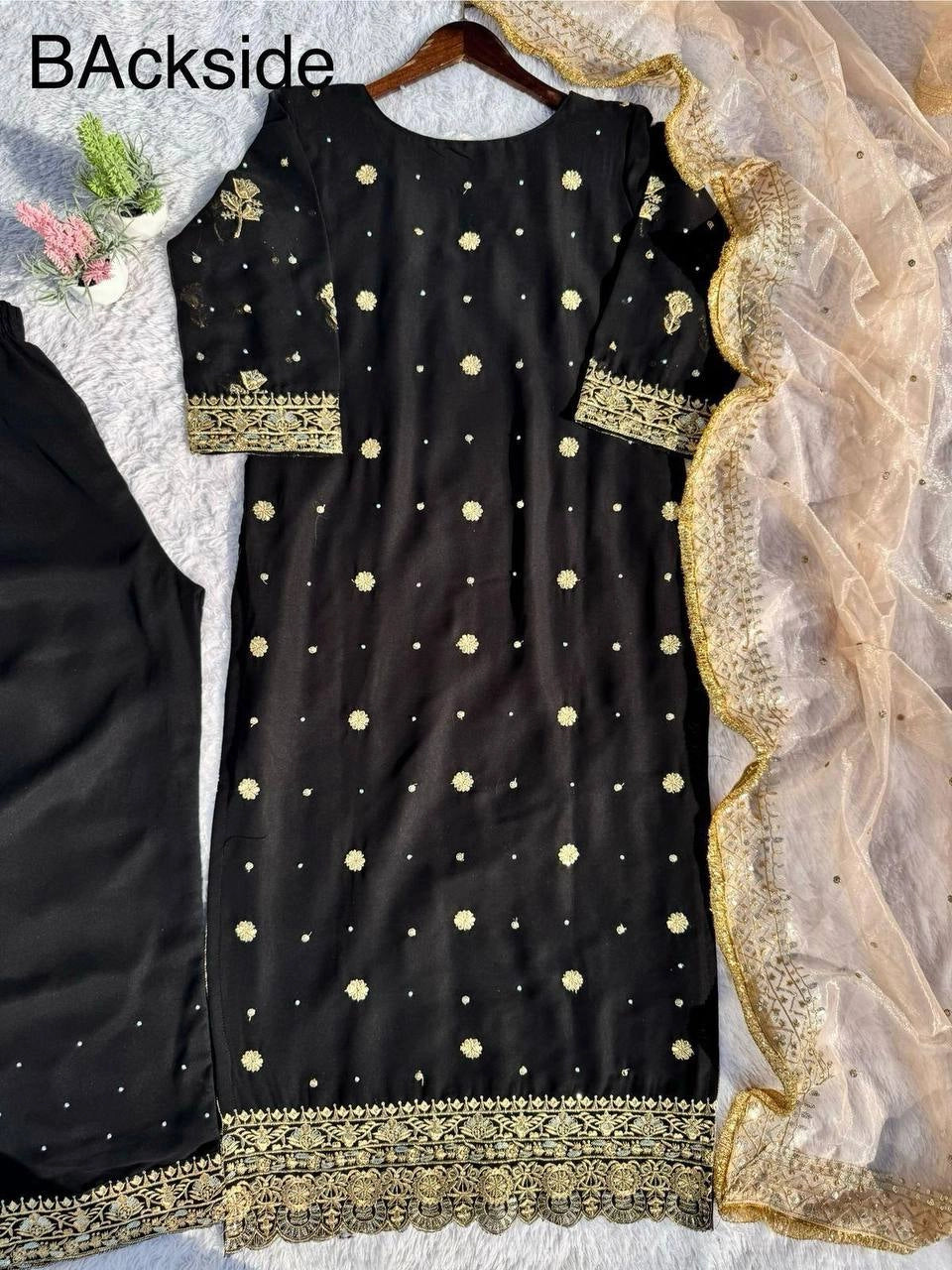 PAKISTANI DESIGNER SUITS WHOLESALE