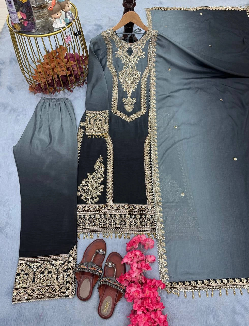 EMBROIDERED PAKISTANI SUITS
