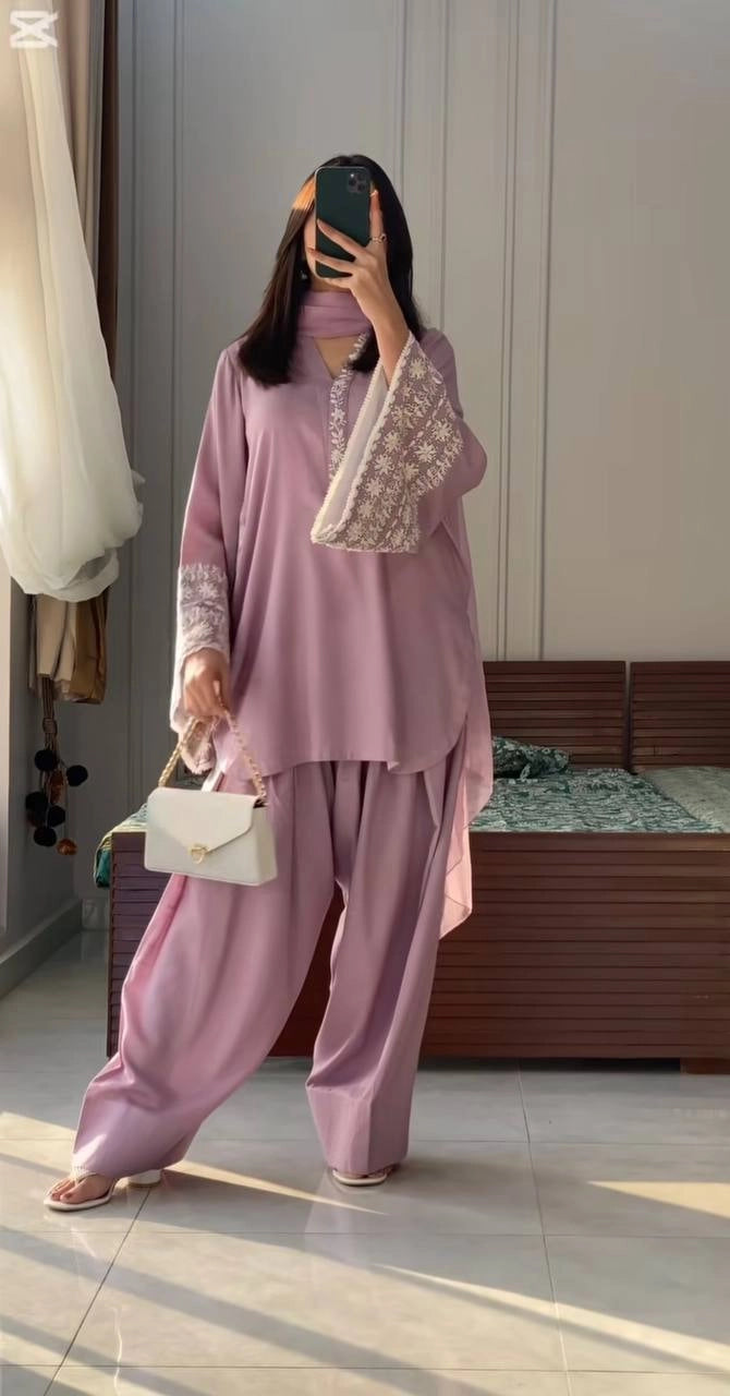 FARSHI SHALWAR EMBROIDERED PAKISTANI SUITS WITH FARSHI SHALWAR WHOLESALE RATE AT GEELAN FASHION SURAT