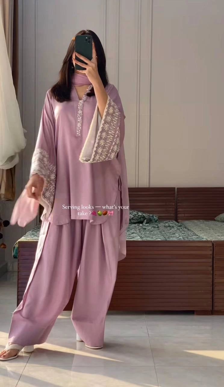 FARSHI SHALWAR EMBROIDERED PAKISTANI SUITS WITH FARSHI SHALWAR WHOLESALE RATE AT GEELAN FASHION SURAT