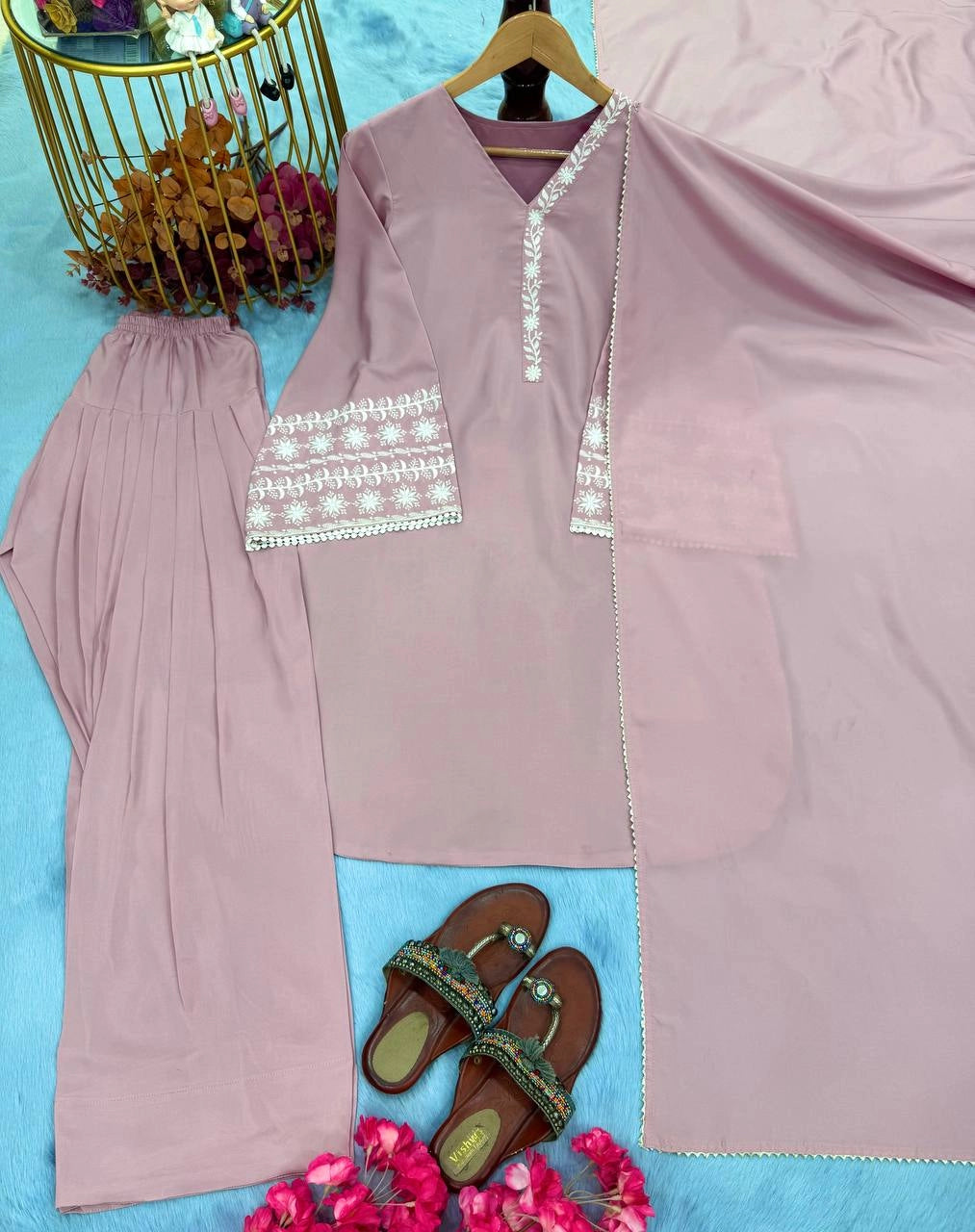 FARSHI SHALWAR EMBROIDERED PAKISTANI SUITS WITH FARSHI SHALWAR WHOLESALE RATE AT GEELAN FASHION SURAT