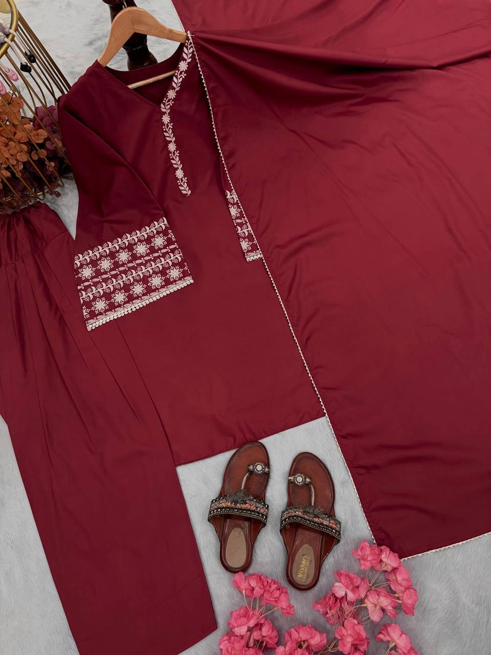 FARSHI SHALWAR EMBROIDERED PAKISTANI SUITS WITH FARSHI SHALWAR WHOLESALE RATE AT GEELAN FASHION SURAT