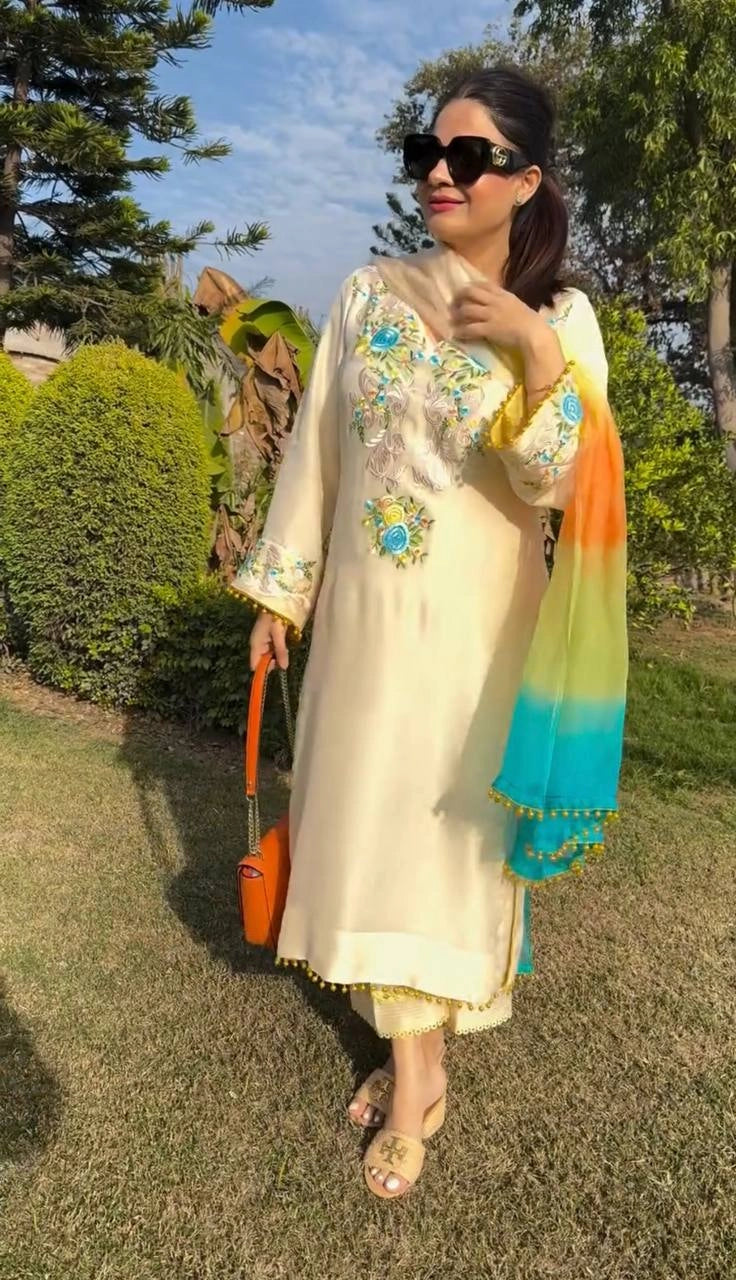 PAKISTANI SUITS MOST VIRAL COLLECTION
