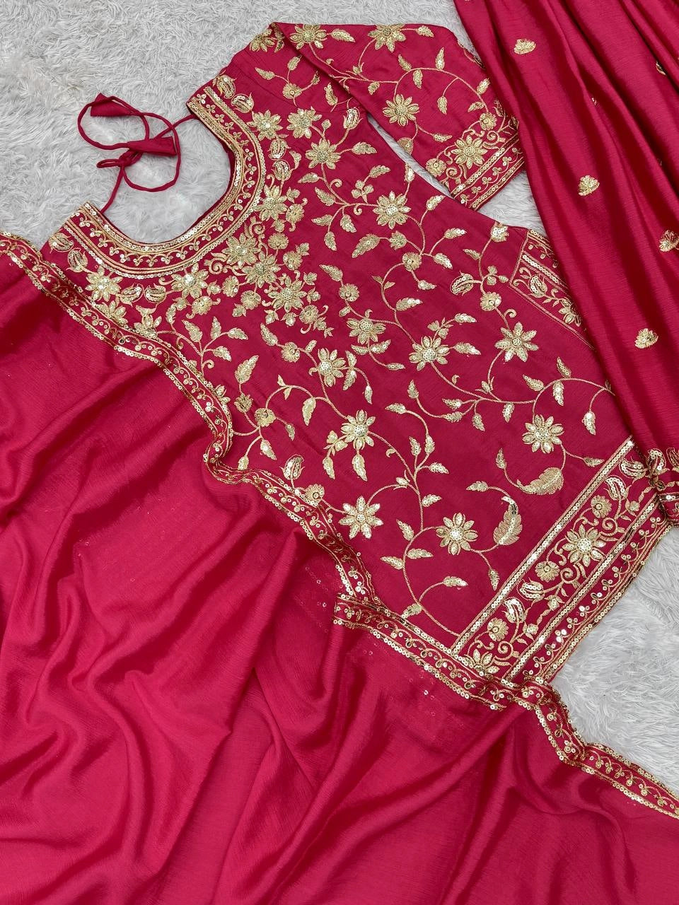 BUY PAKISTANI SUITS ONLINE WHOLESALE RATE AT GEELAN FASHION SURAT