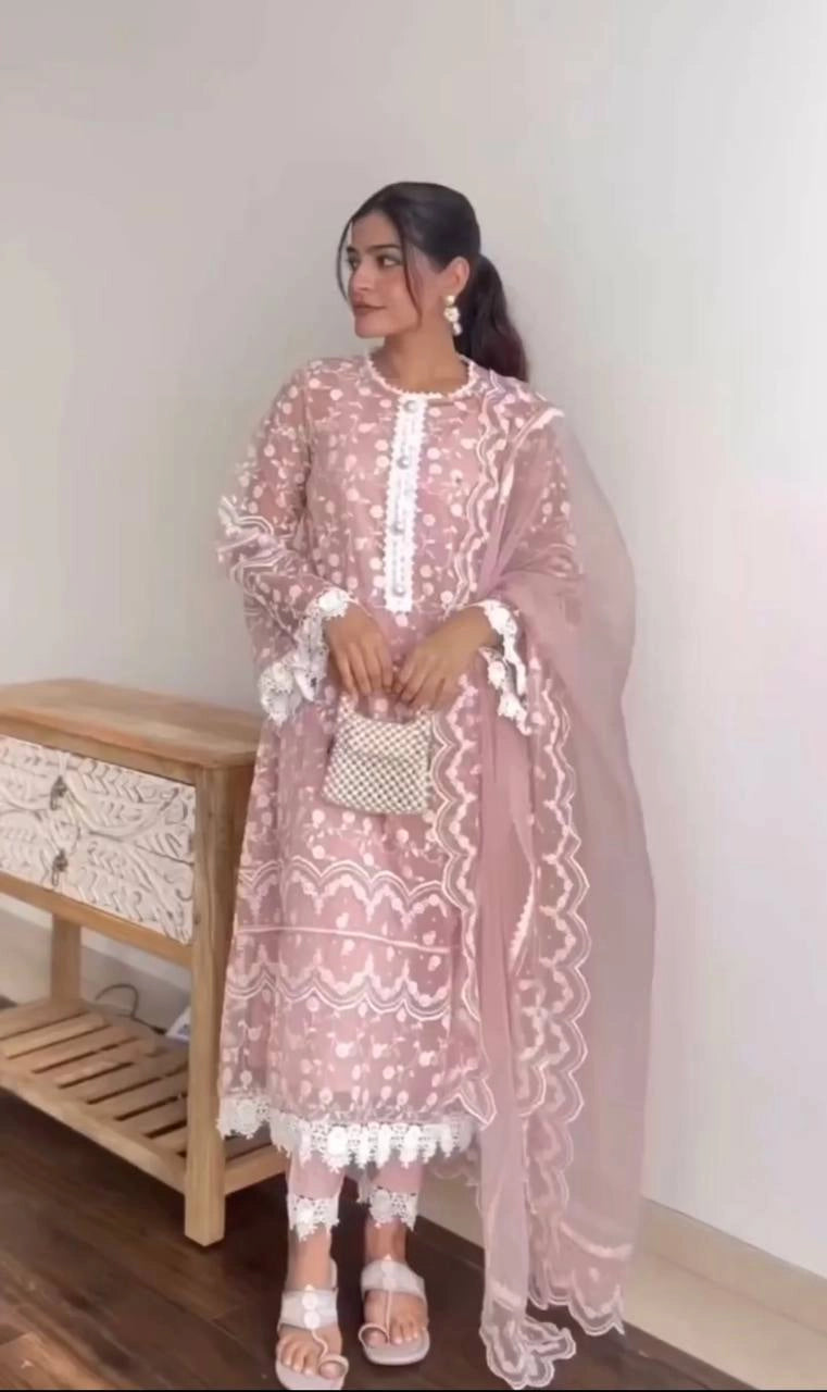 PAKISTANI NEW EID COLLECTION WHOLESALE RATE AT GEELAN FASHION SURAT
