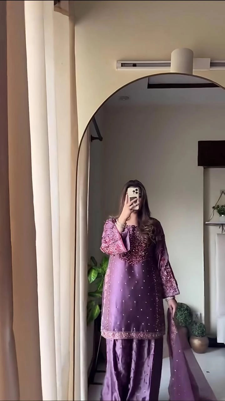 NEW PAKISTANI SHALWAR SUIT COLLECTION WHOLESALE PRICE AT GEELAN FASHION SURAT