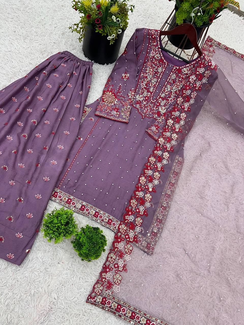 NEW PAKISTANI SHALWAR SUIT COLLECTION WHOLESALE PRICE AT GEELAN FASHION SURAT