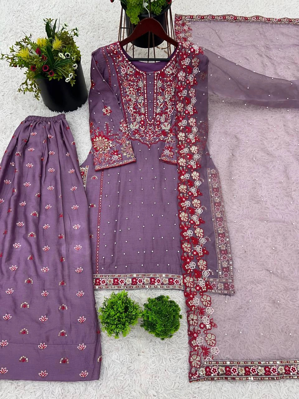 NEW PAKISTANI SHALWAR SUIT COLLECTION WHOLESALE PRICE AT GEELAN FASHION SURAT