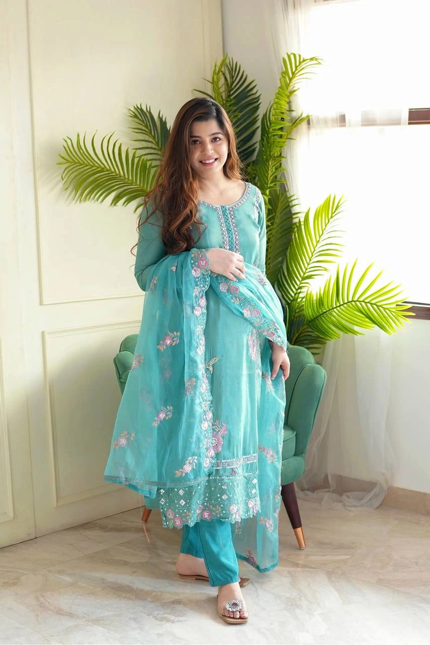 PARTY WEAR PAKISTANI SUITS | PAKISTANI SALWAR KAMEEZ
