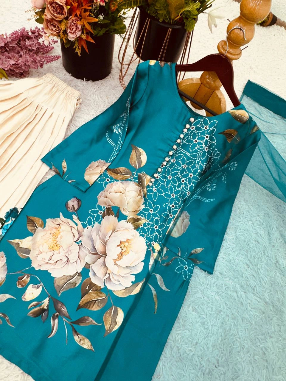 PAKISTANI DIGITAL PRINT SHALWAR SUITS WHOLESALE PRICE AT GEELAN FASHION SURAT